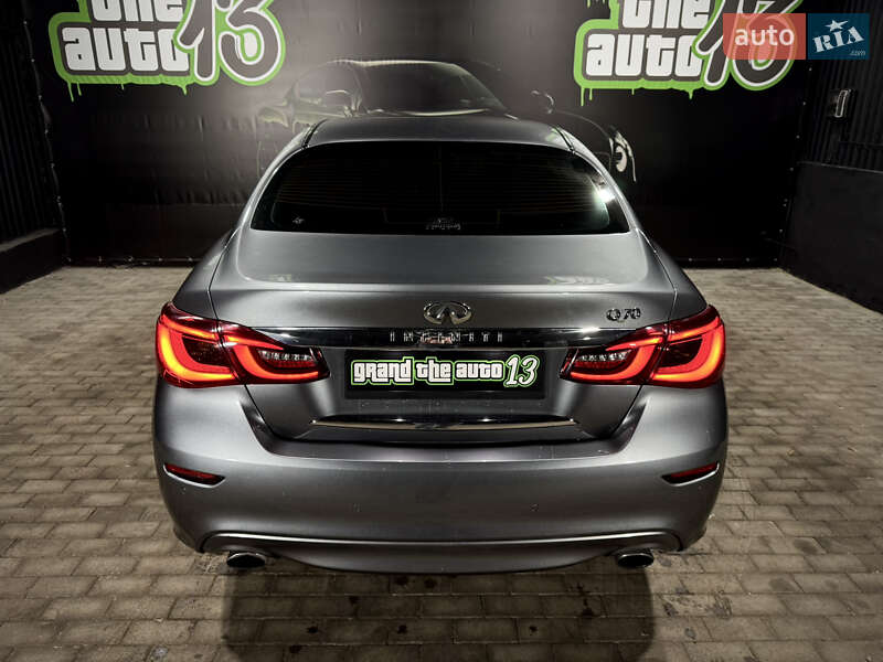 Седан Infiniti Q70 2015 в Одессе