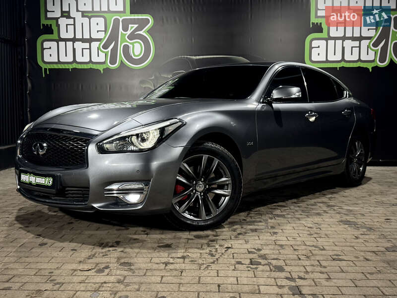 Седан Infiniti Q70 2015 в Одессе