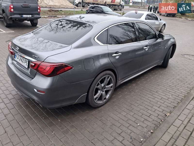 Седан Infiniti Q70 2015 в Києві фото 5 Седан Infiniti Q70 2015 в Києві