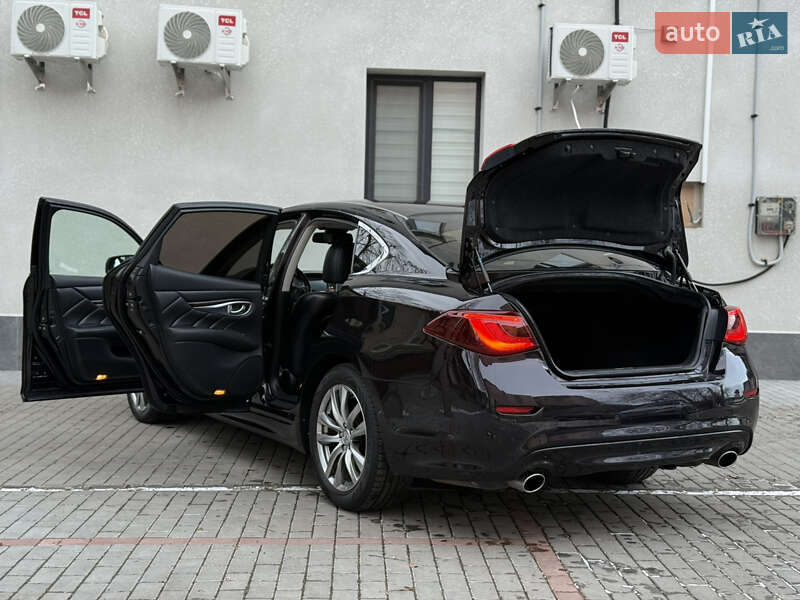 Седан Infiniti Q70 2015 в Могилів-Подільському фото 24 Седан Infiniti Q70 2015 в Могилів-Подільському
