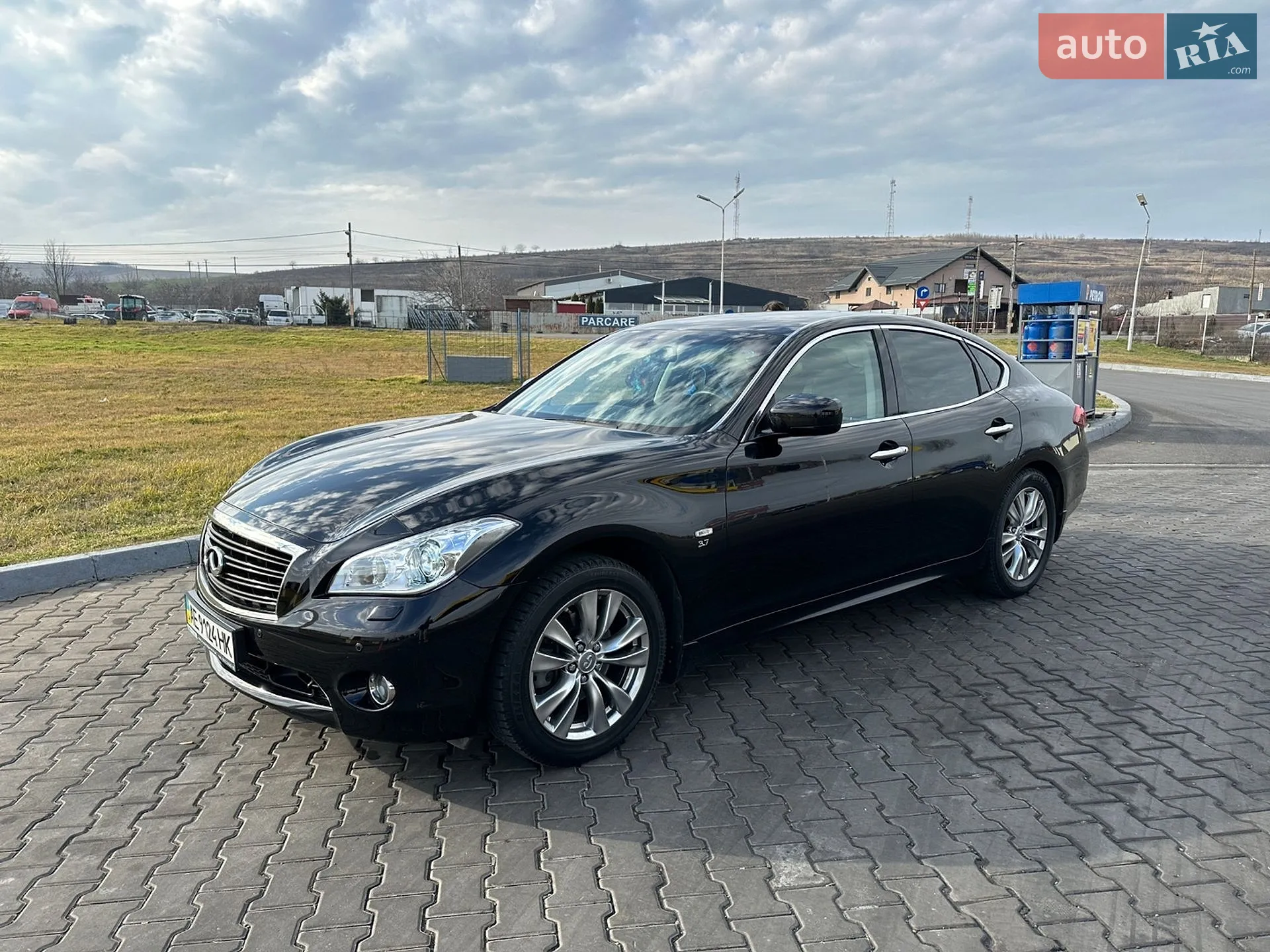 2013 Infiniti Q70 - фото 1