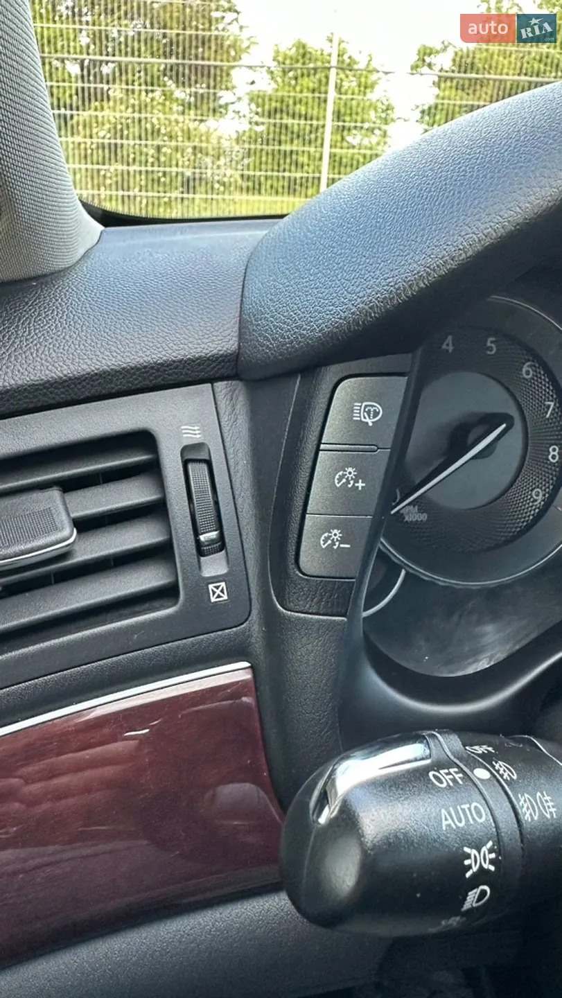 2016 Infiniti Q70 - мініатюра 23