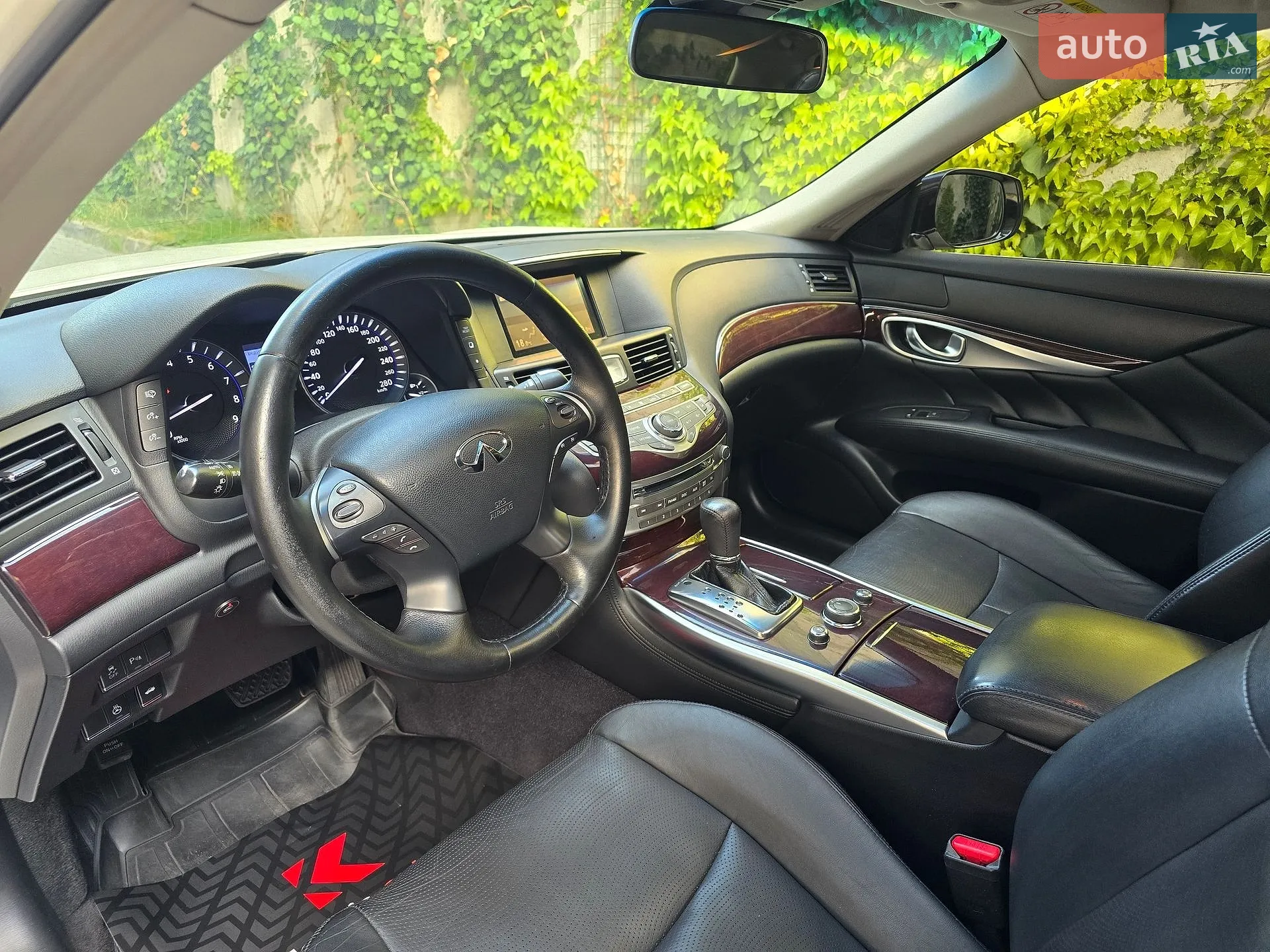 2017 Infiniti Q70 - мініатюра 23