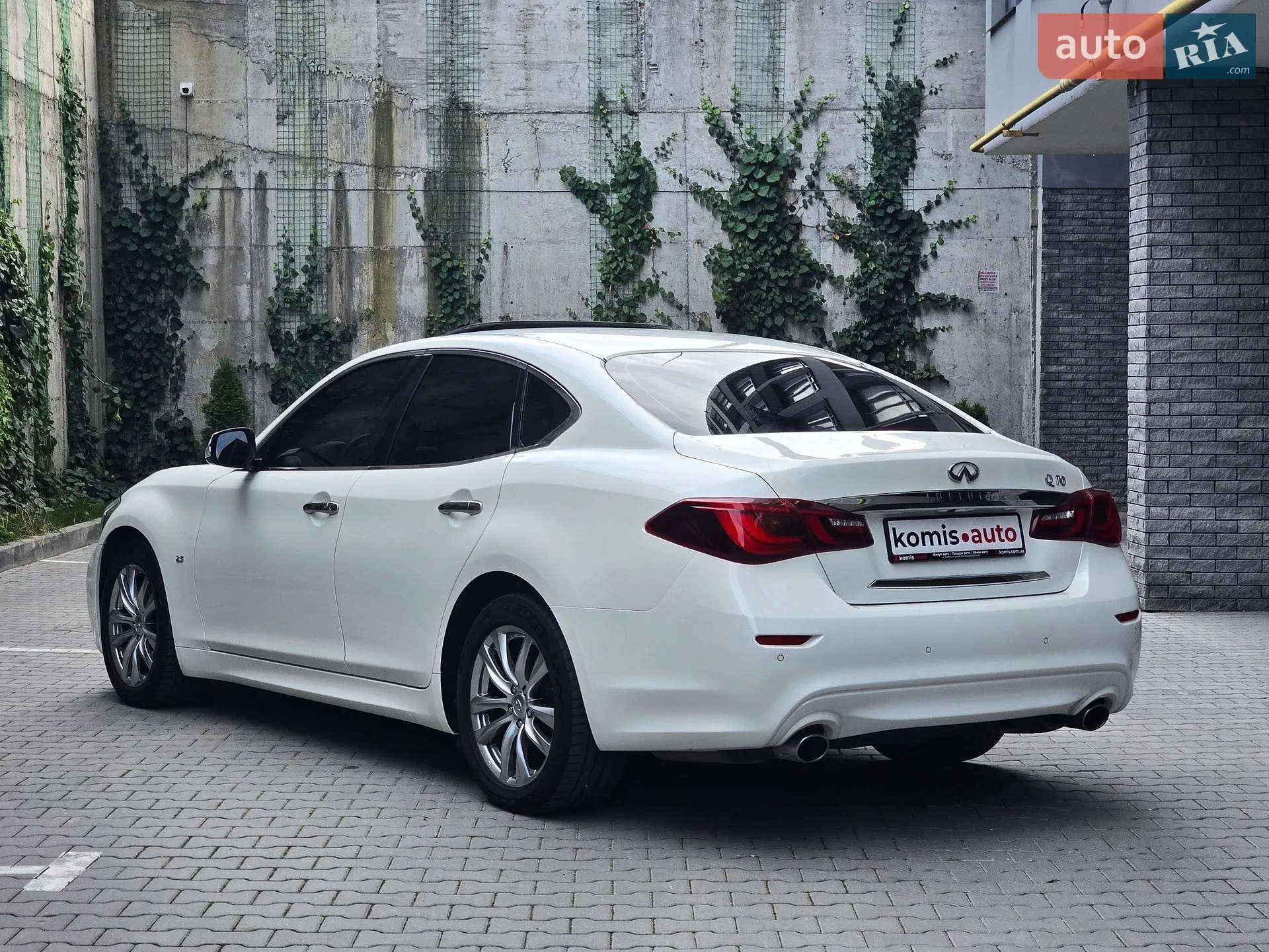 2017 Infiniti Q70 - мініатюра 7