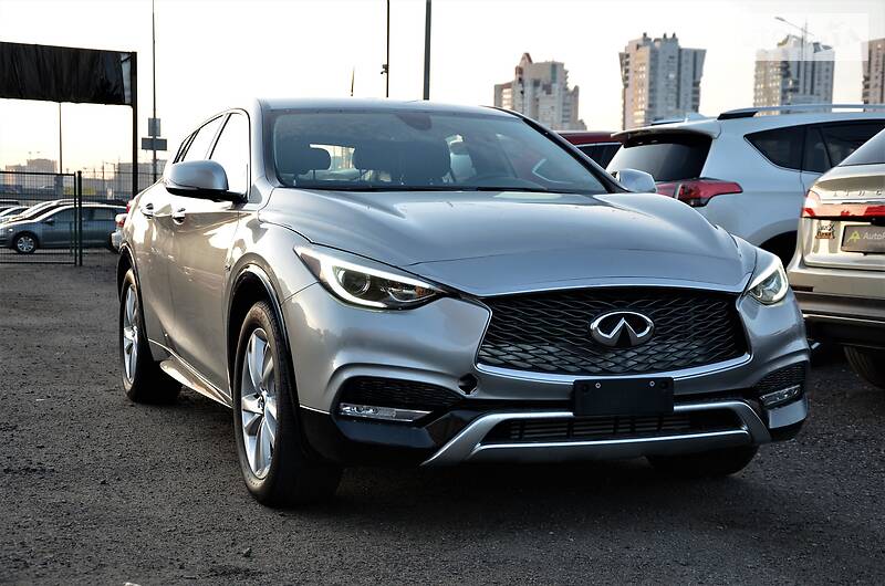 Позашляховик / Кросовер Infiniti QX30 2016 в Києві