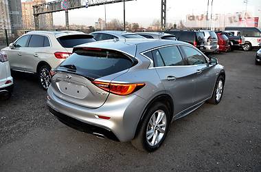 Внедорожник / Кроссовер Infiniti QX30 2016 в Киеве