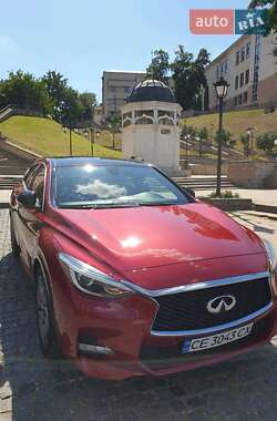 Позашляховик / Кросовер Infiniti QX30 2016 в 