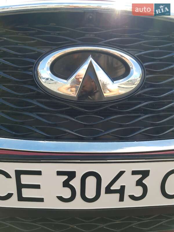 Внедорожник / Кроссовер Infiniti QX30 2016 в Черновцах