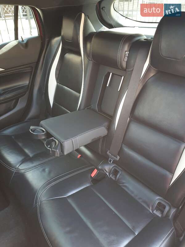 Внедорожник / Кроссовер Infiniti QX30 2016 в Черновцах