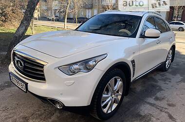 Внедорожник / Кроссовер Infiniti QX30 2012 в 