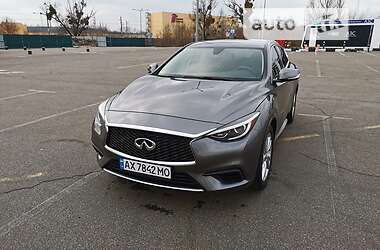 Внедорожник / Кроссовер Infiniti QX30 2016 в Киеве