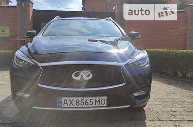 Infiniti QX30 2016