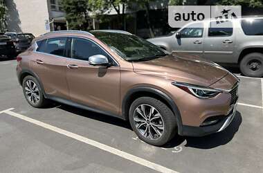 Infiniti QX30 2016