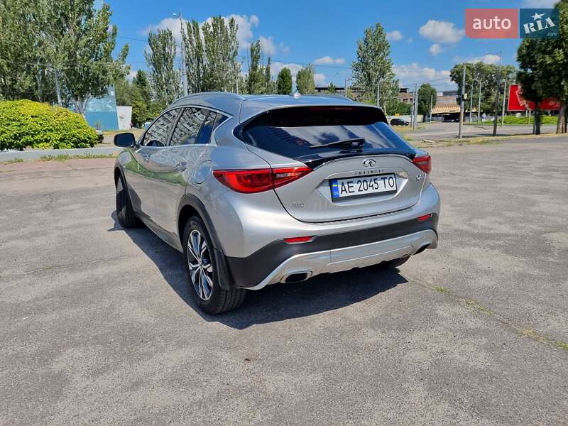 Внедорожник / Кроссовер Infiniti QX30 2016 в Днепре