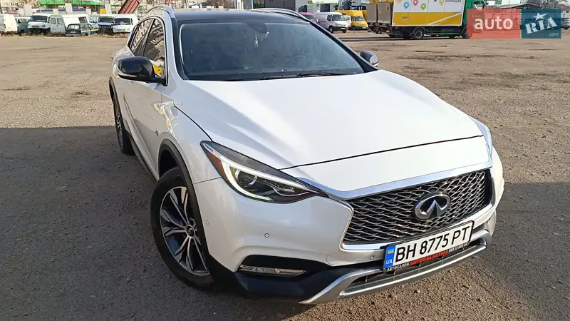 Infiniti QX30