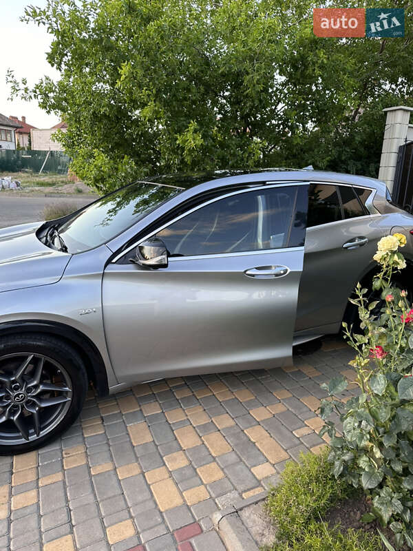 Внедорожник / Кроссовер Infiniti QX30 2017 в Одессе