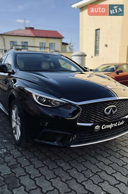 Внедорожник / Кроссовер Infiniti QX30 2018 в 