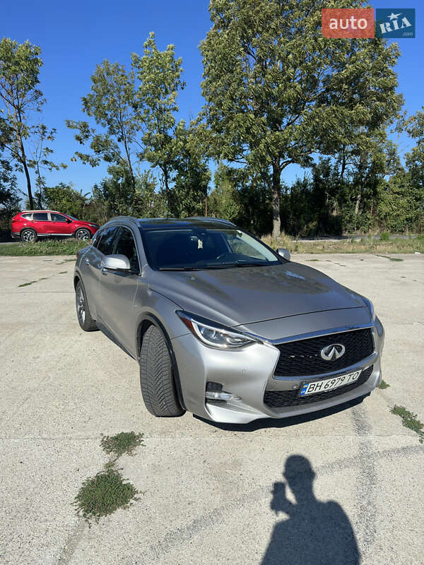 Infiniti QX30 2017