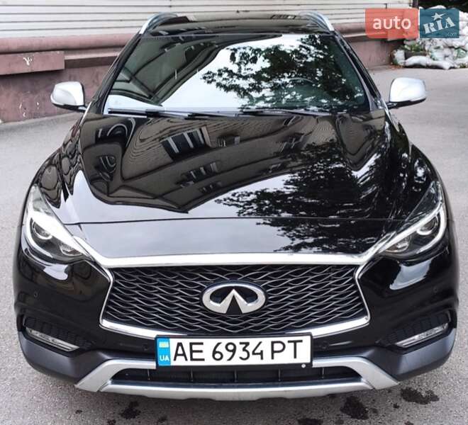 Внедорожник / Кроссовер Infiniti QX30 2016 в Одессе