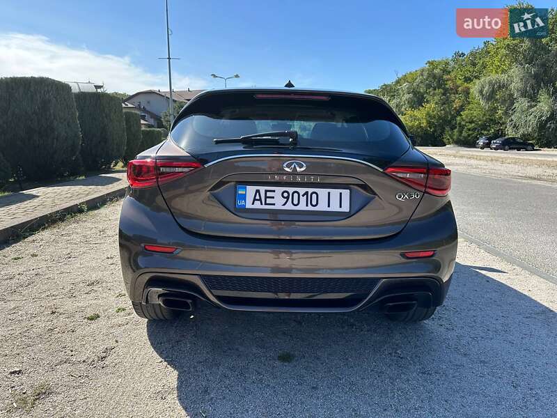 Внедорожник / Кроссовер Infiniti QX30 2017 в Днепре фото 13 Внедорожник / Кроссовер Infiniti QX30 2017 в Днепре
