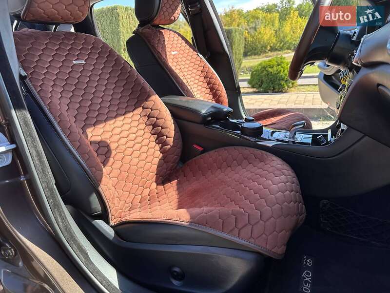 Внедорожник / Кроссовер Infiniti QX30 2017 в Днепре фото 33 Внедорожник / Кроссовер Infiniti QX30 2017 в Днепре