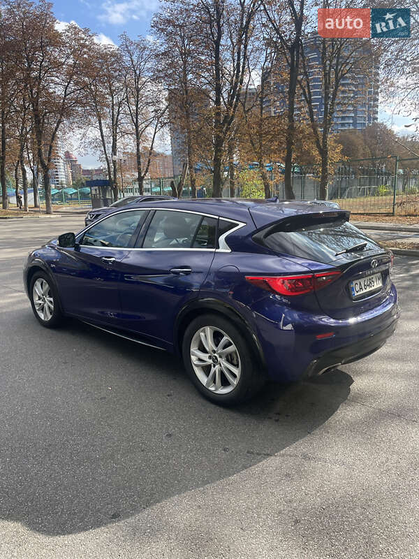 Внедорожник / Кроссовер Infiniti QX30 2017 в Киеве