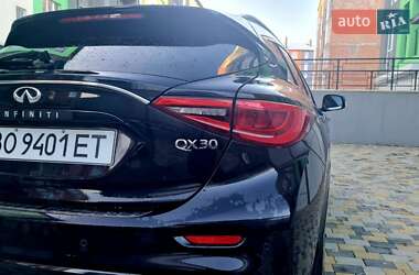 Внедорожник / Кроссовер Infiniti QX30 2016 в 