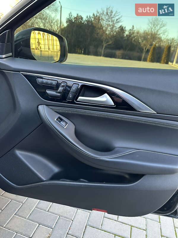 Внедорожник / Кроссовер Infiniti QX30 2017 в Болграде