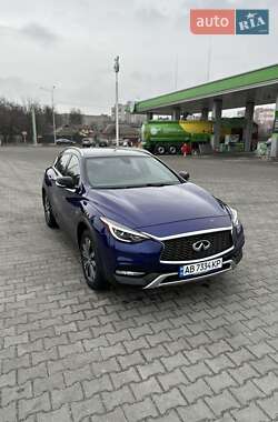 Infiniti QX30 2016