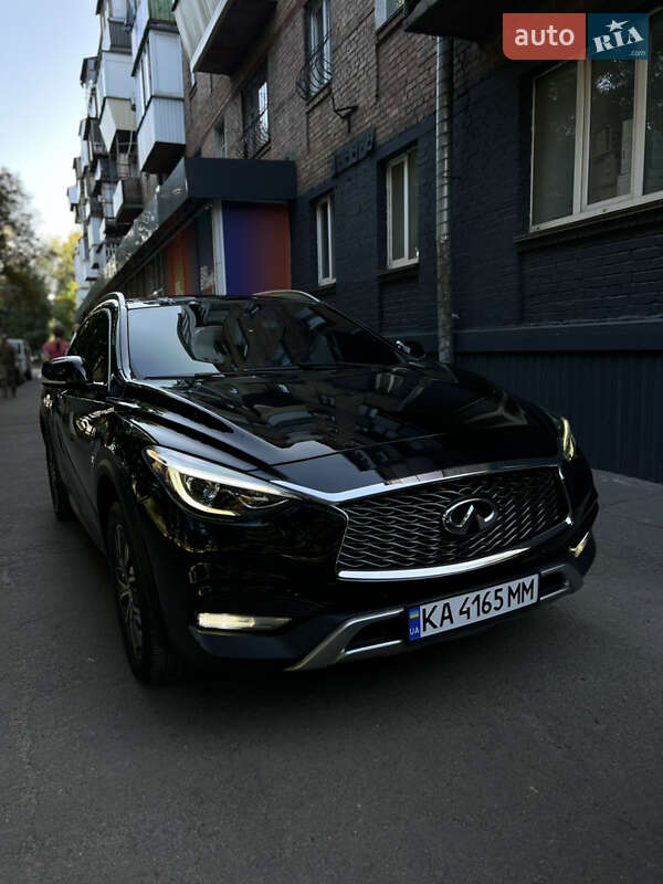 Позашляховик / Кросовер Infiniti QX30 2017 в Могилів-Подільському