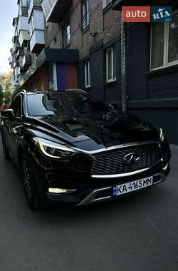 Внедорожник / Кроссовер Infiniti QX30 2017 в 