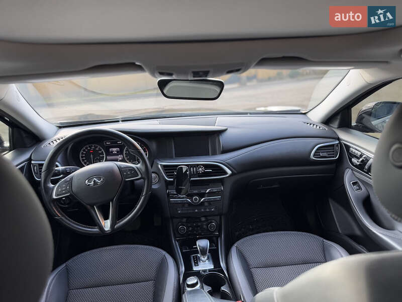 Внедорожник / Кроссовер Infiniti QX30 2018 в Хмельницком