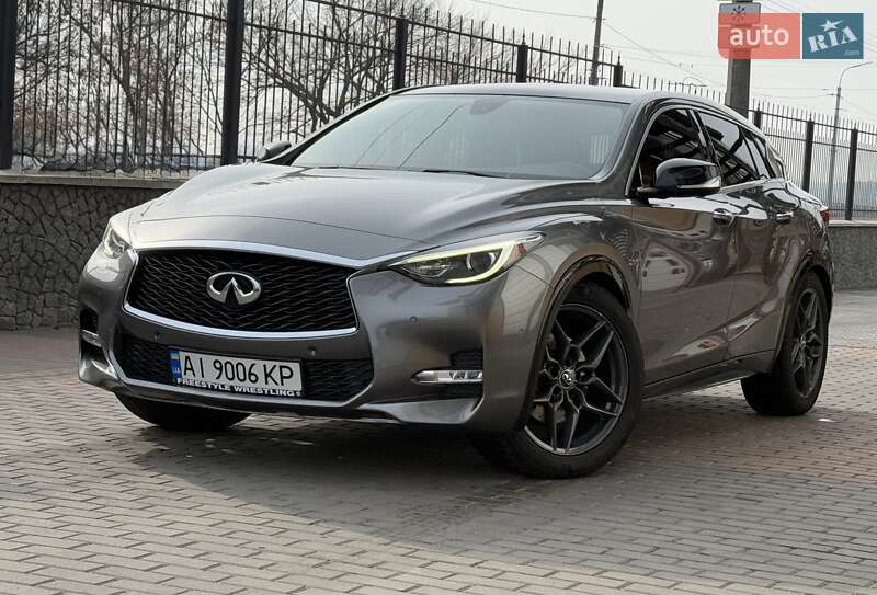 Позашляховик / Кросовер Infiniti QX30 2016 в Білій Церкві