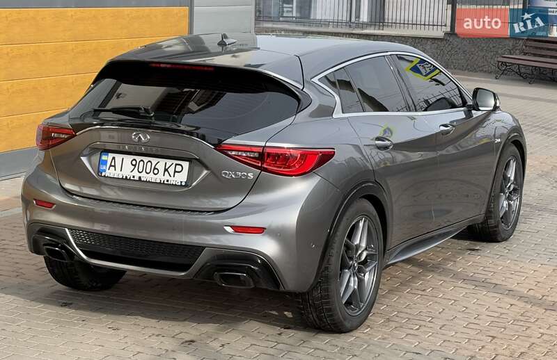 Позашляховик / Кросовер Infiniti QX30 2016 в Білій Церкві