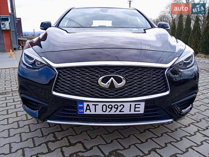 Внедорожник / Кроссовер Infiniti QX30 2017 в Ивано-Франковске