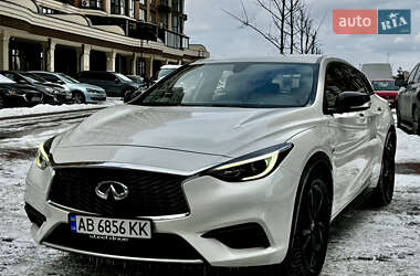 Внедорожник / Кроссовер Infiniti QX30 2017 в Киеве