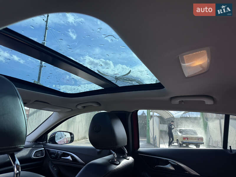 Внедорожник / Кроссовер Infiniti QX30 2017 в Хмельницком