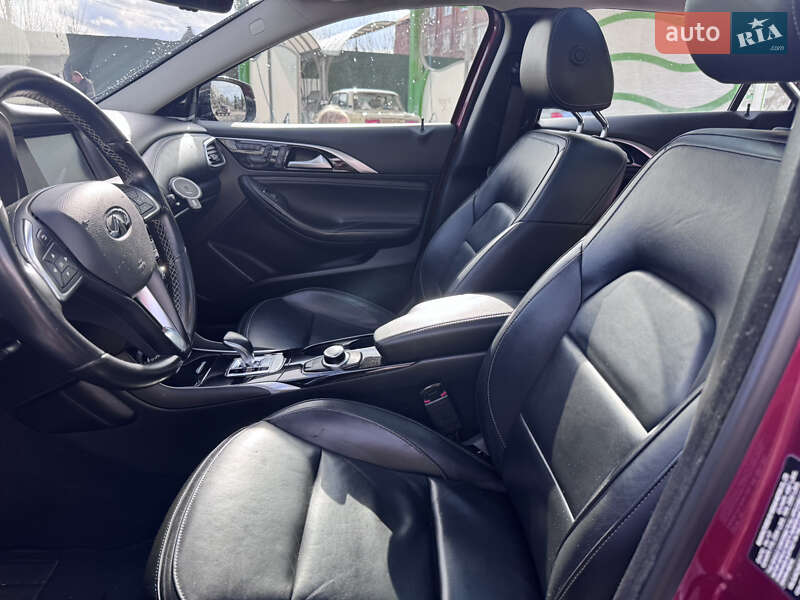 Внедорожник / Кроссовер Infiniti QX30 2017 в Хмельницком