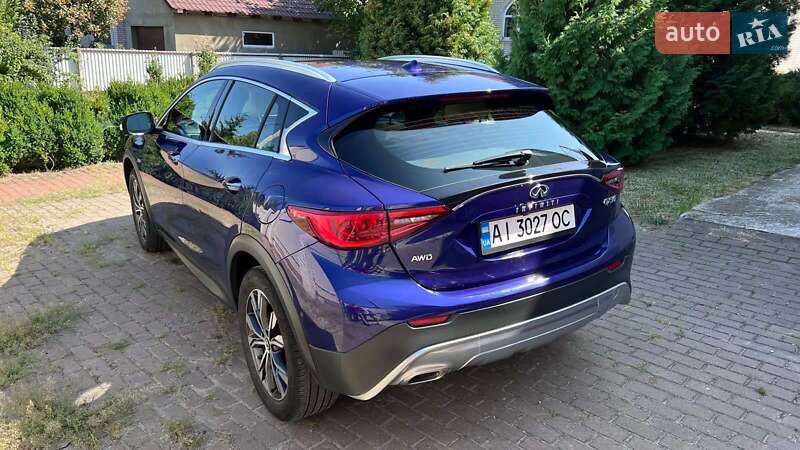 Внедорожник / Кроссовер Infiniti QX30 2016 в Киеве