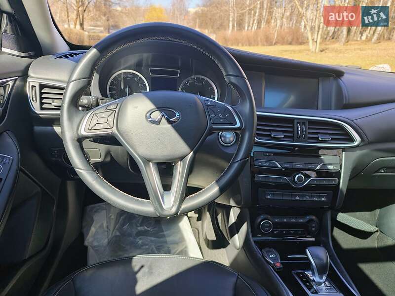Внедорожник / Кроссовер Infiniti QX30 2017 в Тернополе