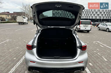 Внедорожник / Кроссовер Infiniti QX30 2017 в 