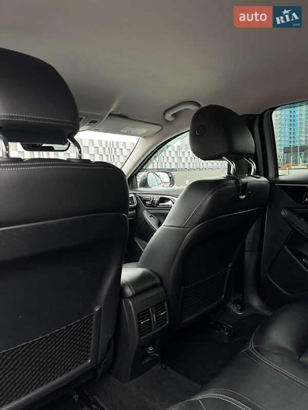 Внедорожник / Кроссовер Infiniti QX30 2017 в Одессе