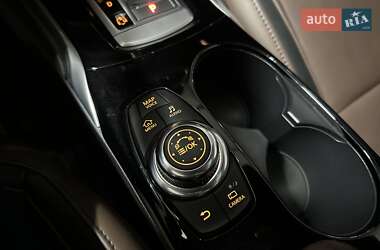 Внедорожник / Кроссовер Infiniti QX30 2018 в 