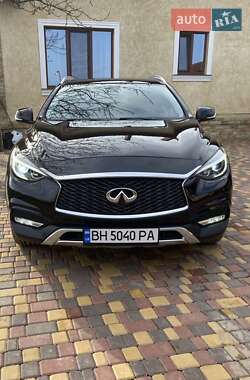 Внедорожник / Кроссовер Infiniti QX30 2016 в 