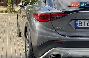 Внедорожник / Кроссовер Infiniti QX30 2016 в 