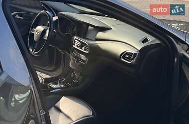 Внедорожник / Кроссовер Infiniti QX30 2016 в 
