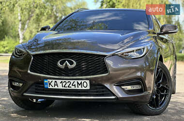 Внедорожник / Кроссовер Infiniti QX30 2017 в 