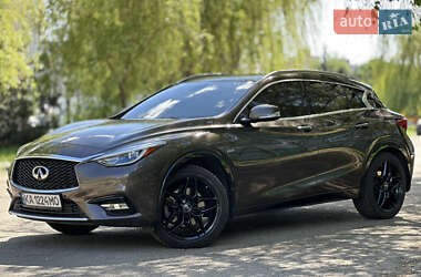 Внедорожник / Кроссовер Infiniti QX30 2017 в 