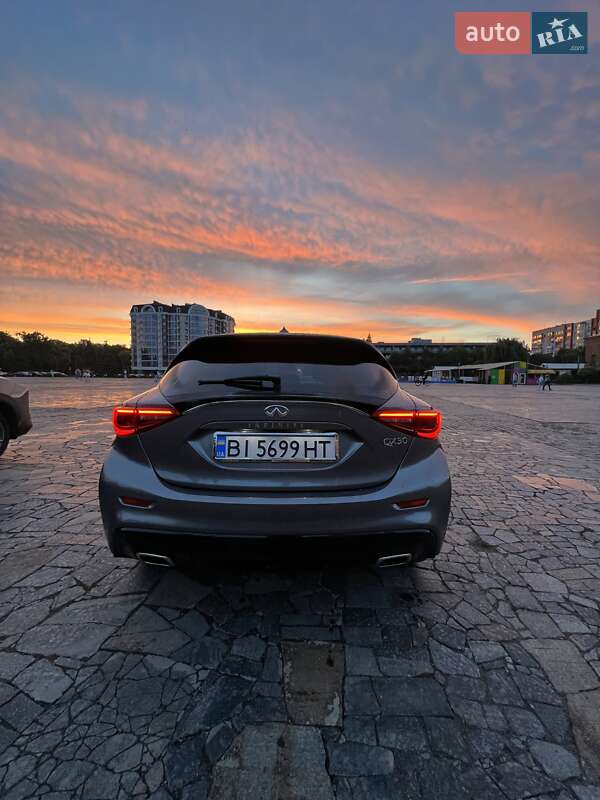 Внедорожник / Кроссовер Infiniti QX30 2018 в Кременчуге