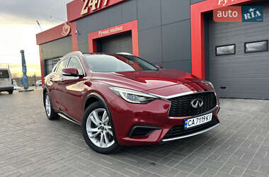 Позашляховик / Кросовер Infiniti QX30 2018 в 